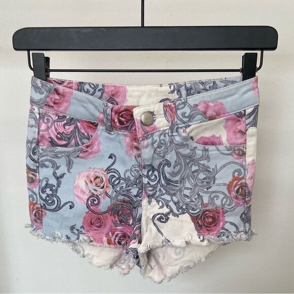 H&M Conscious Collection Roses Shorts - Picture 1 of 14